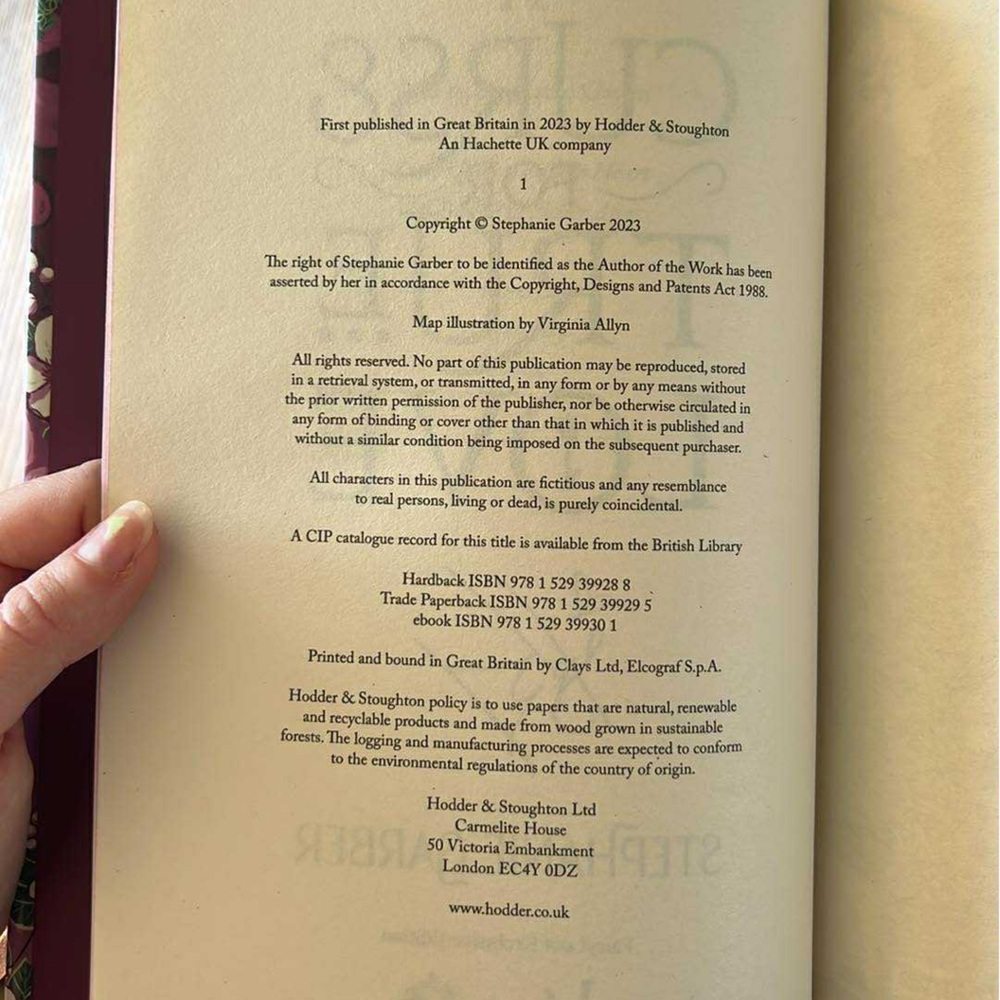 Fairyloot Editions of Once Upon a Broken Heart - Picture 10 of 10
